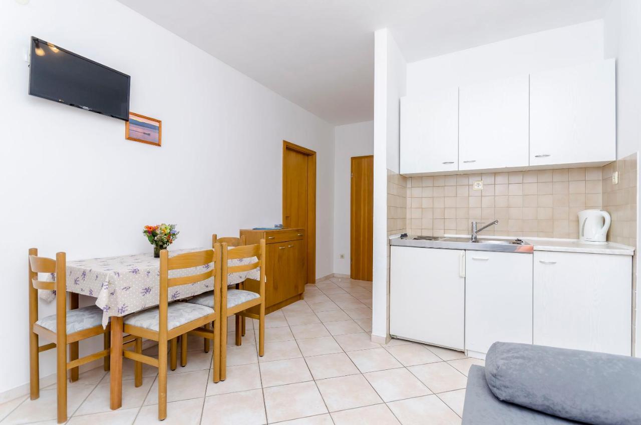 Apartments Mate Трогир Экстерьер фото
