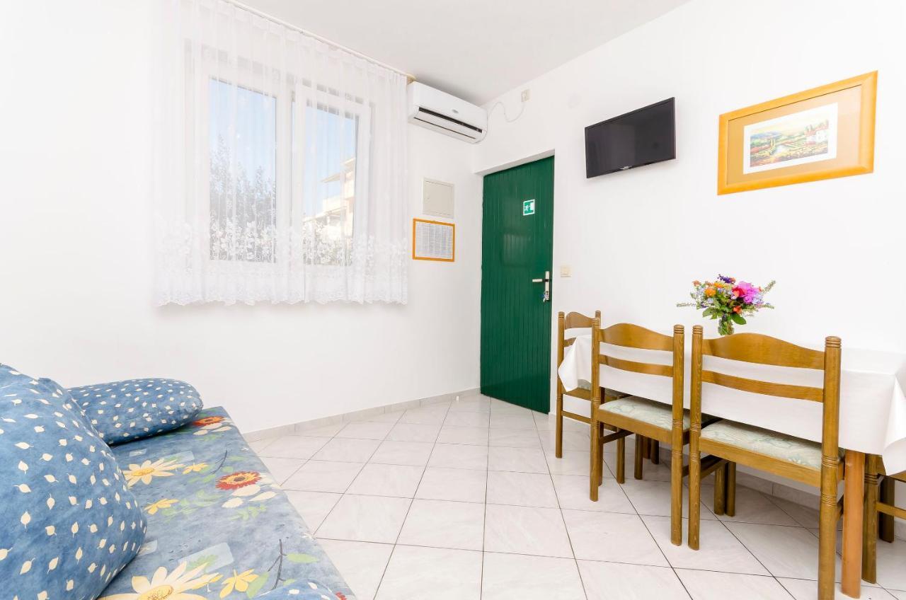 Apartments Mate Трогир Экстерьер фото