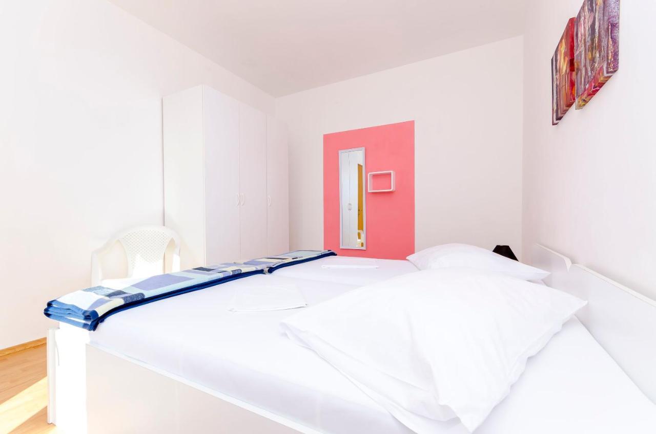 Apartments Mate Трогир Экстерьер фото