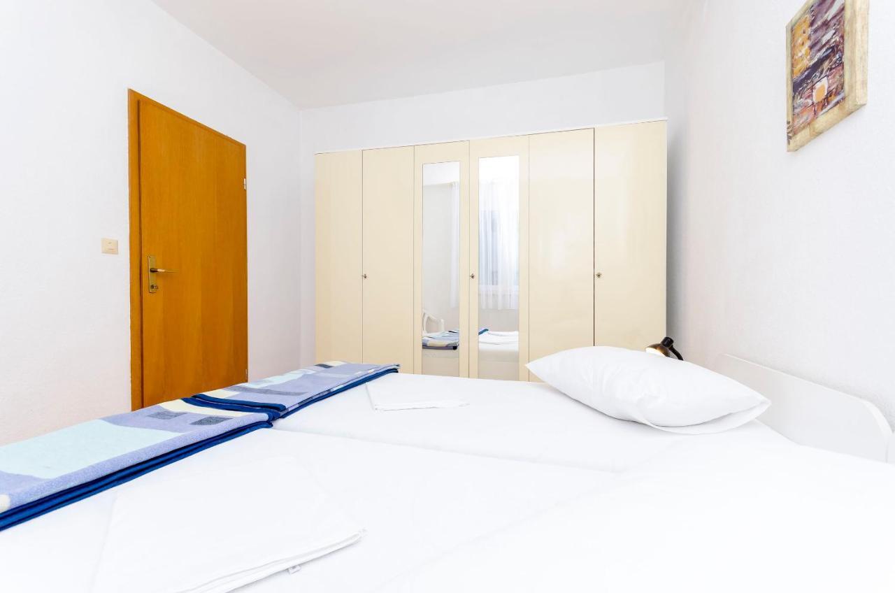 Apartments Mate Трогир Экстерьер фото