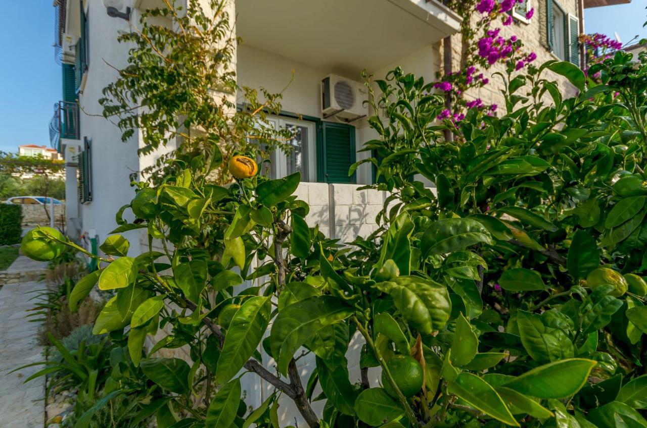 Apartments Mate Трогир Экстерьер фото