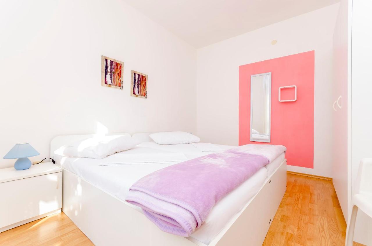 Apartments Mate Трогир Экстерьер фото