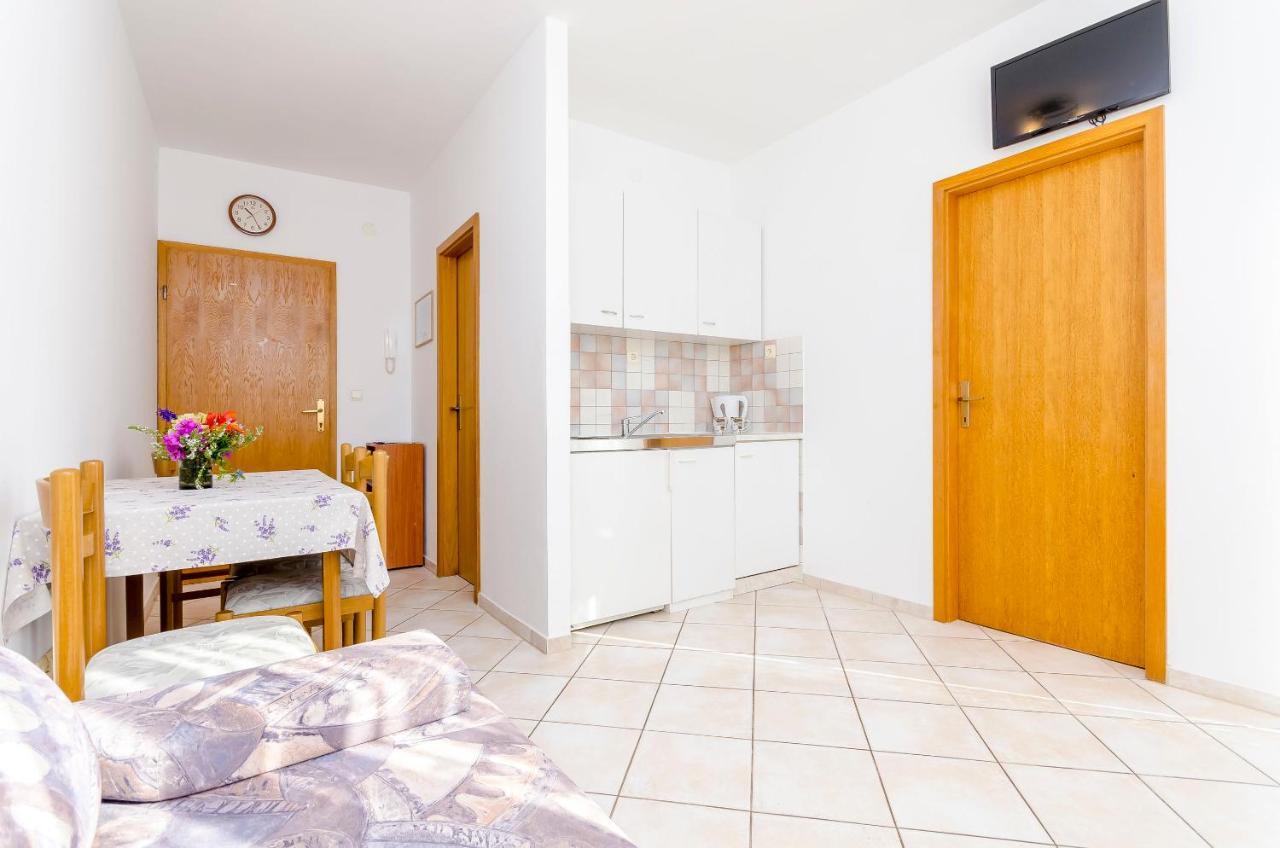 Apartments Mate Трогир Экстерьер фото